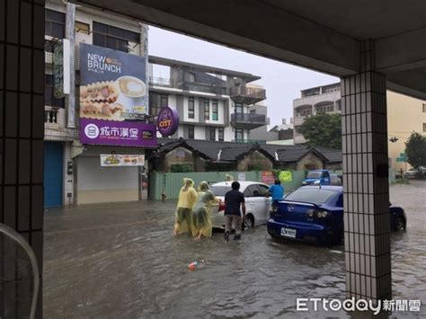 雲林北港多處淹水封路「停班停課」 鄉親：10多年沒淹過 Ettoday社會新聞 Ettoday新聞雲