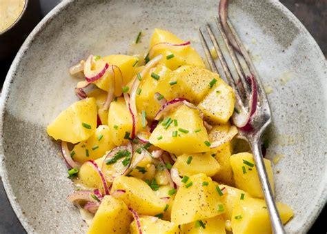 Klassischer Kartoffelsalat Mit Senf Honig Dressing