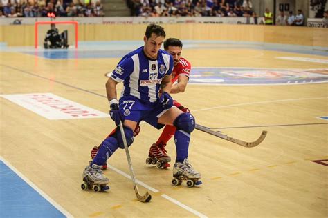 H Quei Em Patins Fc Porto Vence Benfica E Est A Um Triunfo Do