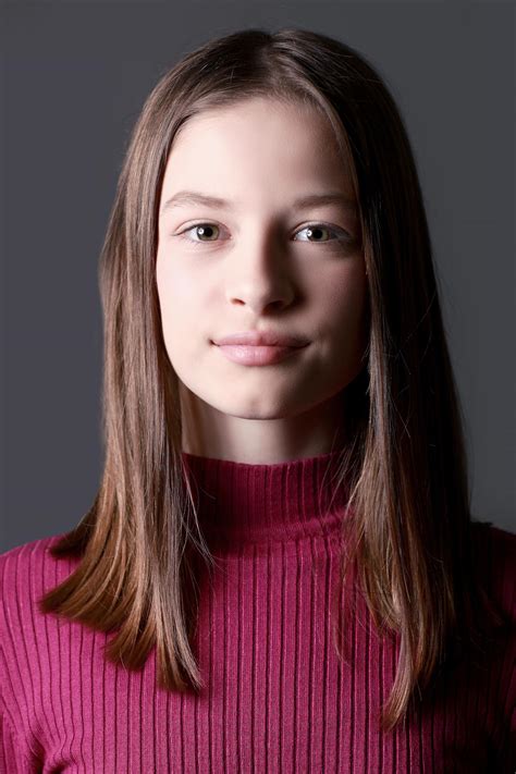 MAŠA V. | Modna agencija Select