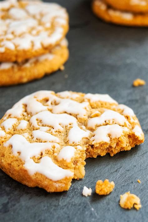 Iced Oatmeal Cookies With Vanilla Icing Cakewhiz