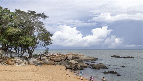 Pantai Pasir Panjang Palm Beach Dan Tanjung Bajau Singkawang