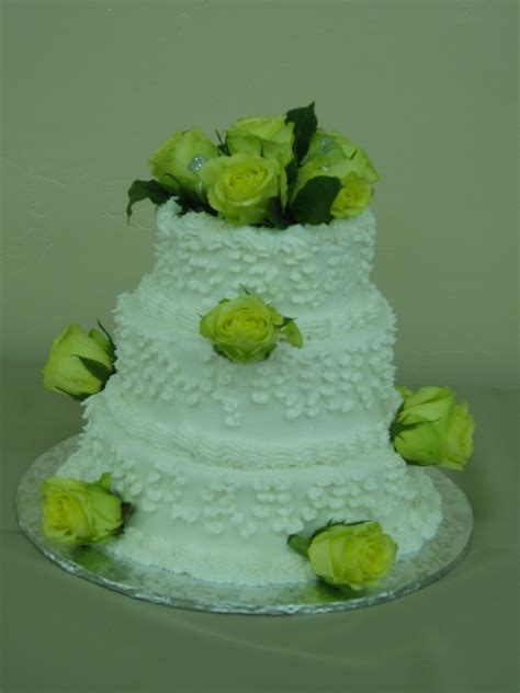 Yellow Roses Wedding Anniversary Cakes Yellow Roses Desserts Food