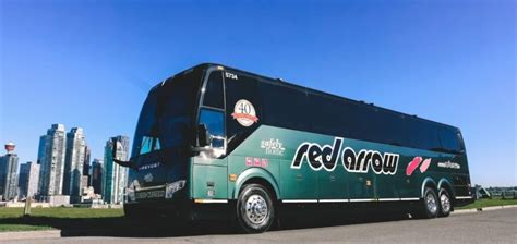 Alberta-based premium bus service Red Arrow launches in Ontario