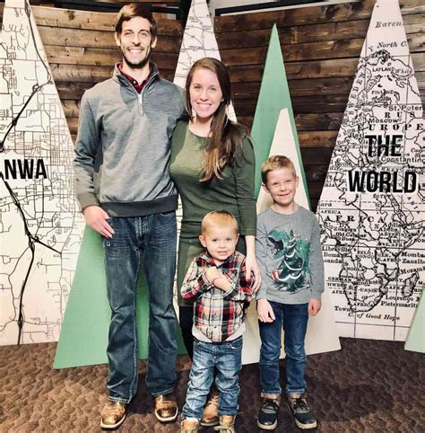 Check Out 10 Family Pics of Jill Duggar, Cute and Lovely Kids - Gluwee