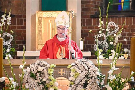 Sanktuarium W Antoniego W Ja Le Klasztor Franciszkan W Transmisja