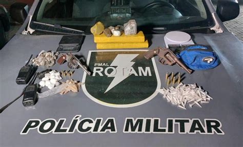 Alagoas Pm De Alagoas Apreende Quatro Armas De Fogo E Drogas Em