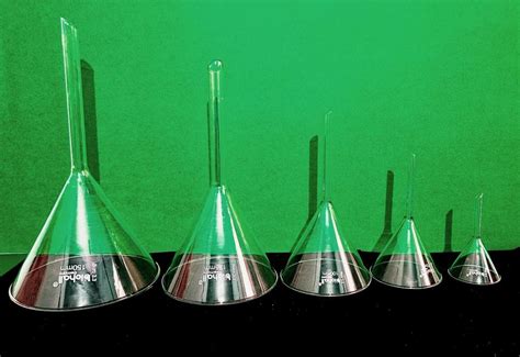 Conical Bioohall Borosilicate Glass Funnel Set For Chemical Laboratory