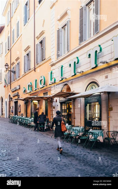 Cafe Roma Bar Hi Res Stock Photography And Images Alamy