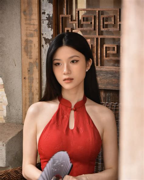 Hot girl Diệp Phương Linh là ai mà nóng bỏng cỡ này