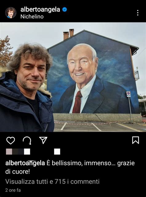 Alberto Angela A Nichelino Per Ammirare Il Murales Dedicato Al Padre