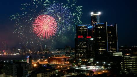 Downtown Detroit Oohs Aahs At Massive Fireworks Display