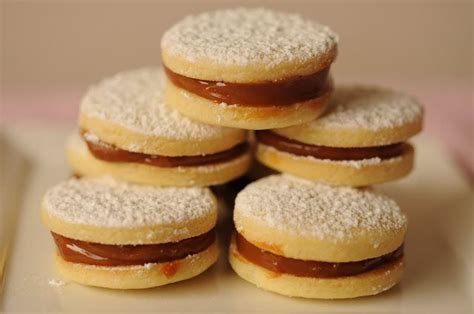 Postres Peruanos Clasicos Postres Del Peru Y Del Mundo Alfajores De