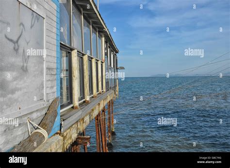 House On Pylons Hi Res Stock Photography And Images Alamy