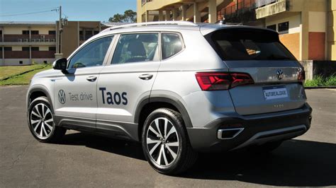 As Impress Es Ao Volante Do Volkswagen Taos Highline Tsi