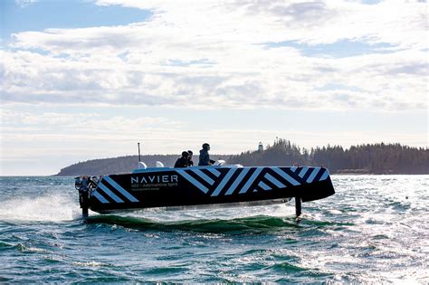 Americas First Fully Electric Hydrofoil Boat Navier 30 Takes Flight