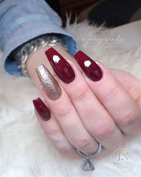 23 Chic Ways to Wear Maroon Nails This Fall – StayGlam