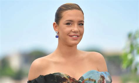 Adèle Exarchopoulos Set Limits For Sex Scenes In Passages