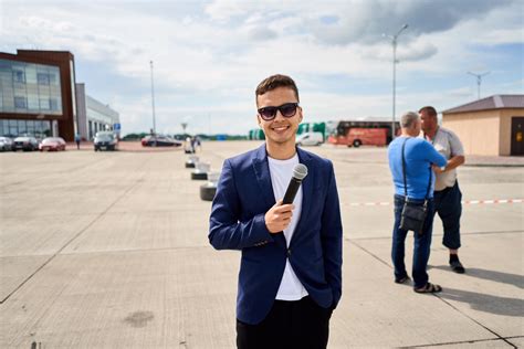 Ведущий Максим Моисеев, заказ ведущего Максима Моисеева на праздник в ...