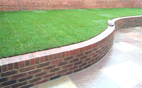 Choose The Right Bricks For Your Garden Wall