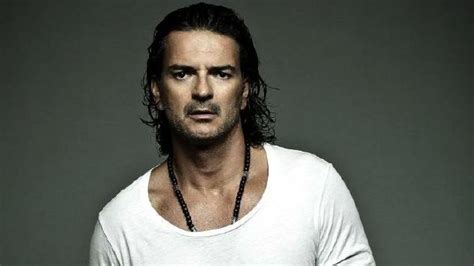 Ricardo Arjona Publica Una Tierna Foto Con Sus Hijos Fmdos