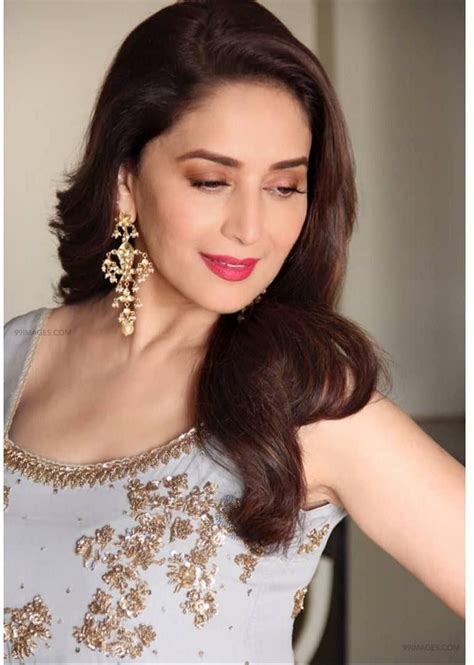 Madhuri Dixit Beautiful Hd Photoshoot Stills And Mobile 770x1081