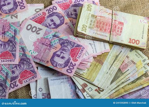 Dinero En Papel Diferentes Denominaciones Hryvnia Ucrania En