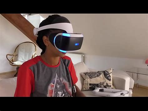 Hot Roommates Play VR Games Before Playing With Each Other XVIDEOS