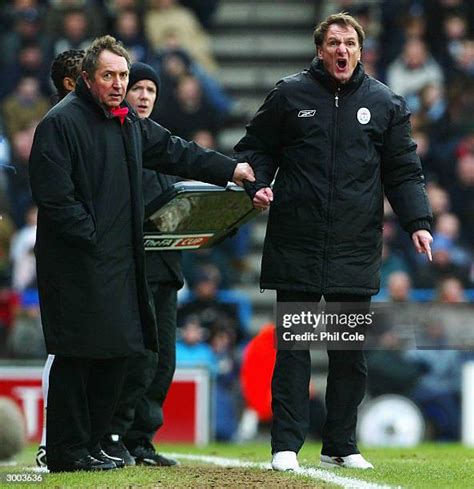 Gerard Houllier Liverpool Photos And Premium High Res Pictures Getty