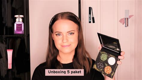 Öppnar paket från Bangerhead Kicks Makeup Mekka Goodmolecules