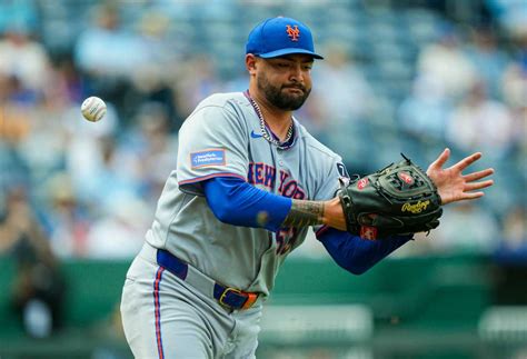 Manaea’s Return Offers Hope to Mets Pitching Staff