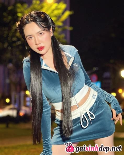 Hot Girl Viên Vibi Sexy Lộ Hàng Gợi Cảm Mới Nhất 2024
