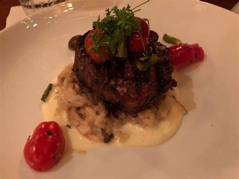 Alexis's Gluten Free Adventures: Le Cellier Steakhouse - Epcot