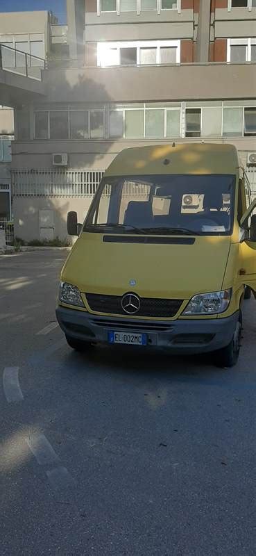 Minibus Sprinter 30 Posti Marca Mercedes Anno 2003 Km 280000 Perugia