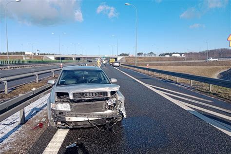 Groźny wypadek na S5 Trzy samochody zderzyły się pod Bydgoszczą