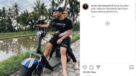 Mau Dipacari Meski Beda Agama Ini 5 Potret Manis Sarah Menzel Dan Azriel