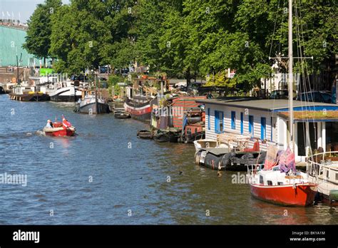 Leisure Boats Oude Schans A Small Leisure Boat Passing House Boats On