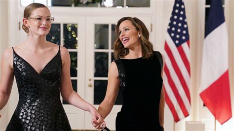 Jennifer Garner's daughter Violet Affleck shines at the White House - ABC News