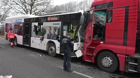 Nonstopnews Mit Schulkindern Besetzer Linienbus Ger T In