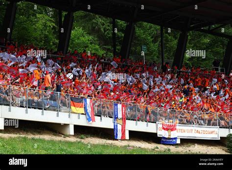 Circuit Atmosphere Fans In The Grandstand Formula World