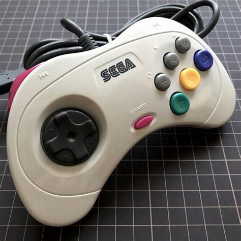 【目立った傷や汚れなし】【 動作確認済 】復刻版 Sega Saturn セガサターン コントロールパッド コントローラ ミストグレー