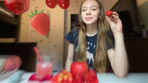 Asmr Red Fruit Eating Soft And Crunchy Sounds Youtube