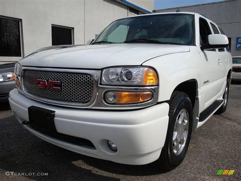 2006 Summit White GMC Yukon Denali AWD 7886025 GTCarLot Car