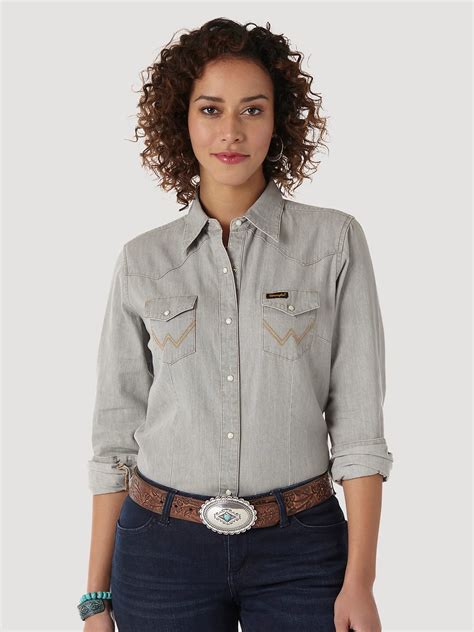 Womens Long Sleeve Western Snap W Stitching On Pocket Denim Shirt