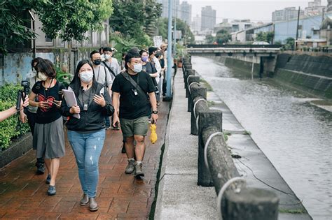 走讀新北南新莊傳統工藝，老蔘藥行飄出咖啡香，台灣紙紮進軍法國博物館 新北市文化季刊 微笑台灣 用深度旅遊體驗鄉鎮魅力