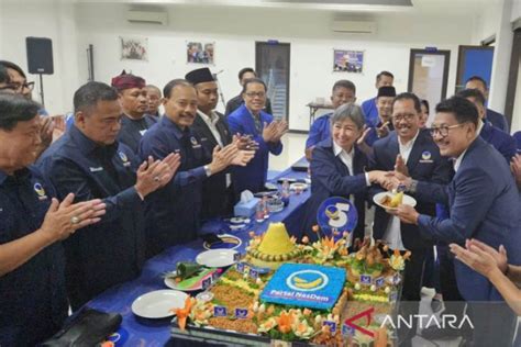 Nasdem Jatim Daftarkan Bacaleg Ke Kpu Persen Perempuan Antara