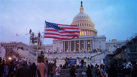 Gewalt Zeiten In Den Usa Der Sturm Auf Das Kapitol Und Seine Dynamiken Deutsche Geschichte