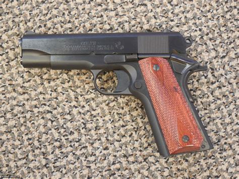 COLT COMBAT COMMANDER 45 ACP PISTOL STEEL FRAME