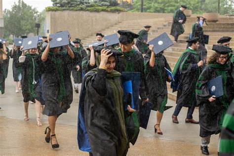 Gallery Best Of Saturdays Commencement Ceremony The Pulse Neomed