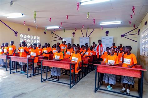 Côte d Ivoire La FONDATION LONACI réhabilite un Groupe scolaire à